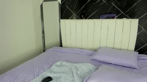 Snapshot of shirleyhott chatting on 10-07-25, 02:25 shirleyhott online show from 10-07-25, 02:25