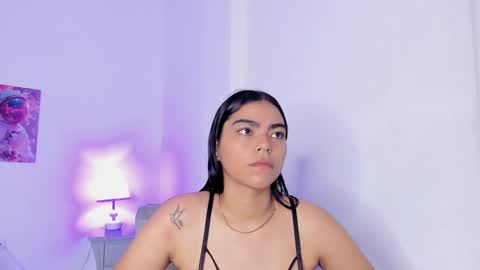 shizuka 11  online show from 10-31-25, 11:00