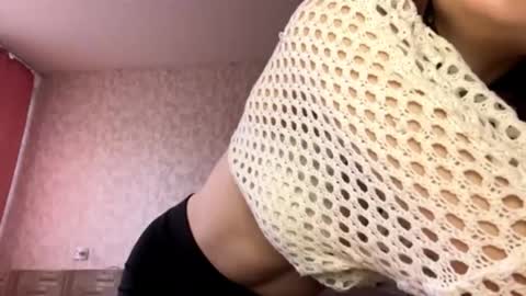 Snapshot of shondareadus chatting on 03-27-26, 07:58 Sade online show from 03-27-26, 07:58