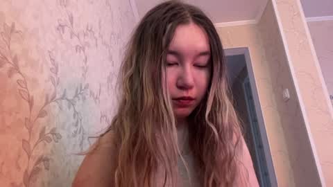 Snapshot of shondrafridlington chatting on 04-08-26, 12:27 Kalisa online show from 04-08-26, 12:27