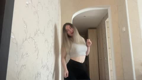 Snapshot of shondrafridlington chatting on 04-09-26, 10:53 Kalisa online show from 04-09-26, 10:53