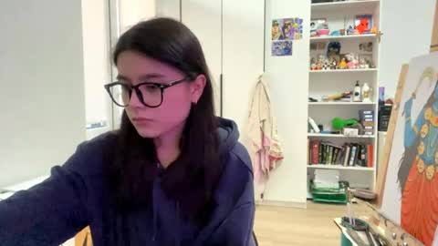 Marie online show from 04-16-26, 12:39
