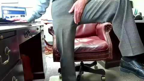 nikolas send dm for an appointment online show from 02-20-25, 07:52