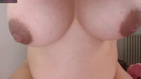 Snapshot of shopiagarcia_ chatting on 03-04-25, 04:06 lamai online show from 03-04-25, 04:06