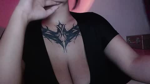 Shopie Hank  online show from 01-23-25, 02:12