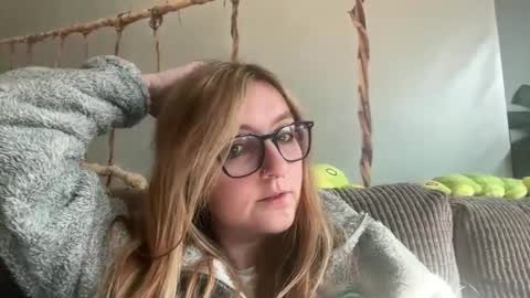 short sweetpea online show from 03-02-25, 11:29