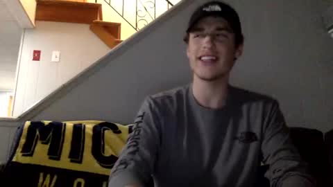 shortiesn40s online show from 11-19-25, 08:36