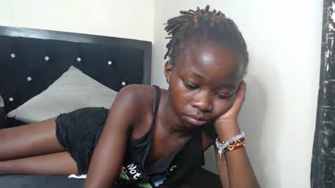 Snapshot of shortnswee254 chatting on 11-09-25, 06:28 shortnswee254 online show from 11-09-25, 06:28