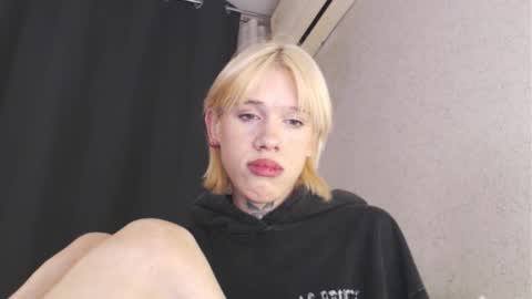 polii and alisa online show from 02-24-26, 06:06