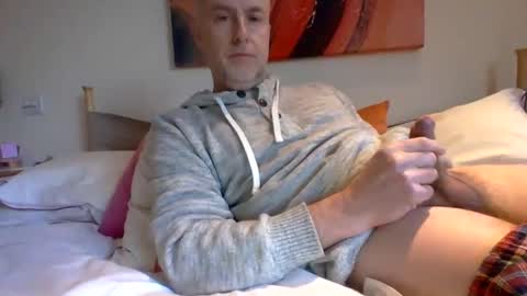 Snapshot of shosting chatting on 01-10-25, 09:13 JJ online show from 01-10-25, 09:13