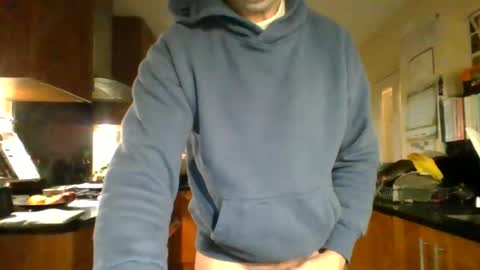 Snapshot of shosting chatting on 01-16-25, 05:42 JJ online show from 01-16-25, 05:42