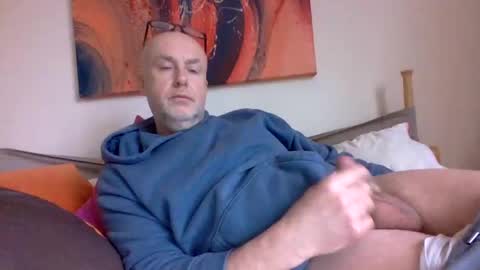 Snapshot of shosting chatting on 02-16-25, 02:10 JJ online show from 02-16-25, 02:10