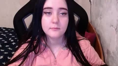 Snapshot of show_for_you chatting on 12-04-24, 05:44 show_for_you online show from 12-04-24, 05:44