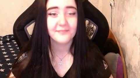 Snapshot of show_for_you chatting on 01-20-25, 10:40 show_for_you online show from 01-20-25, 10:40