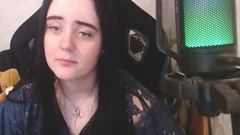 Snapshot of show_for_you chatting on 03-05-25, 11:06 show_for_you online show from 03-05-25, 11:06