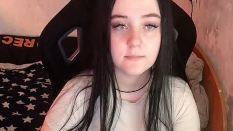 Snapshot of show_for_you chatting on 01-06-26, 07:45 show_for_you online show from 01-06-26, 07:45