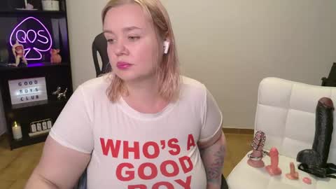Mimi   online show from 05-25-26, 06:36