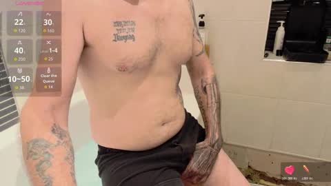 Snapshot of showoffjay46 chatting on 10-17-25, 08:44 showofjay online show from 10-17-25, 08:44