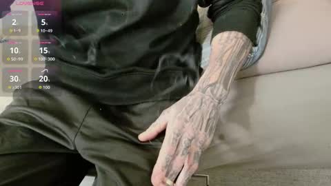 Snapshot of showoffjay46 chatting on 11-04-25, 09:36 showofjay online show from 11-04-25, 09:36