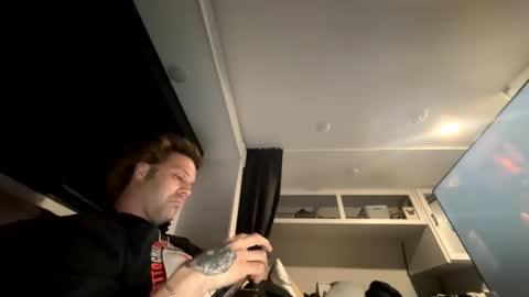 Snapshot of shred4dayz420 chatting on 03-17-26, 08:39 shred4dayz420 online show from 03-17-26, 08:39