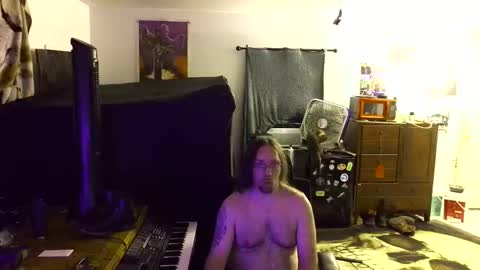 Snapshot of shredmancer chatting on 05-19-26, 02:18 shredmancer online show from 05-19-26, 02:18