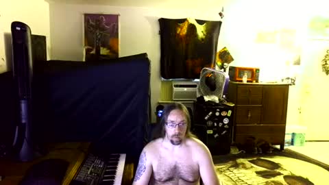 Snapshot of shredmancer chatting on 06-25-26, 02:22 shredmancer online show from 06-25-26, 02:22