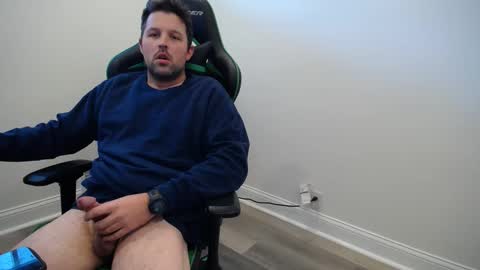 Snapshot of shroomhead5 chatting on 01-08-25, 09:23 shroom online show from 01-08-25, 09:23