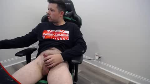 Snapshot of shroomhead5 chatting on 01-19-25, 01:33 shroom online show from 01-19-25, 01:33