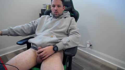 Snapshot of shroomhead5 chatting on 01-25-25, 04:35 shroom online show from 01-25-25, 04:35