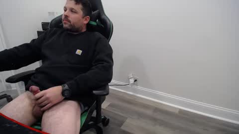 Snapshot of shroomhead5 chatting on 01-31-25, 11:24 shroom online show from 01-31-25, 11:24