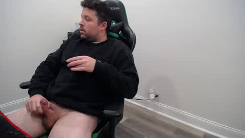 Snapshot of shroomhead5 chatting on 02-10-25, 10:53 shroom online show from 02-10-25, 10:53