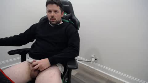 Snapshot of shroomhead5 chatting on 02-14-25, 09:45 shroom online show from 02-14-25, 09:45