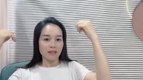 Hua yi online show from 06-07-26, 01:32