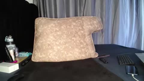 EVA online show from 01-10-25, 07:57