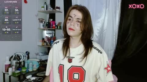 Shun White online show from 12-06-24, 02:46