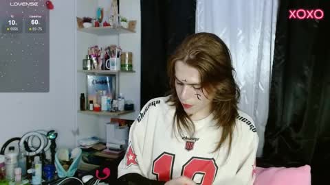 Shun White online show from 12-16-24, 03:19