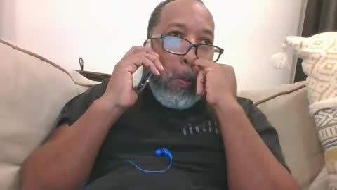 Snapshot of shy333 chatting on 09-09-25, 02:33 SHY333 online show from 09-09-25, 02:33