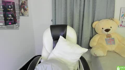 Nahomy online show from 02-05-25, 06:13