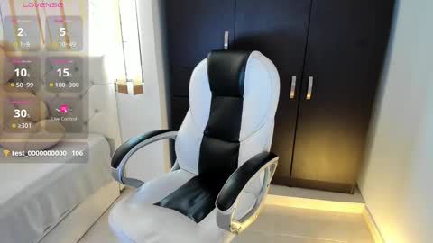 Nahomy online show from 10-02-25, 05:20