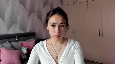 Mika online show from 02-08-25, 07:04