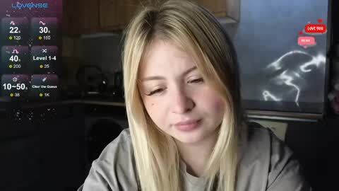 Molly online show from 05-17-26, 09:33