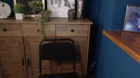 Snapshot of shy_lil chatting on 09-15-25, 06:24 shy_lil online show from 09-15-25, 06:24