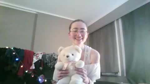 Shy Night Bat online show from 03-29-26, 12:43