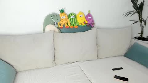 Anna online show from 12-04-24, 09:29