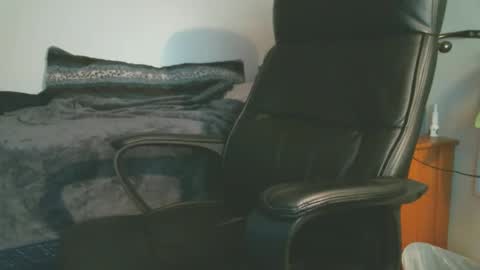 Snapshot of shyboyhugecum2020 chatting on 10-22-25, 03:07 shyboyhugecum2020 online show from 10-22-25, 03:07