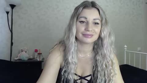 Eva online show from 09-10-25, 05:07