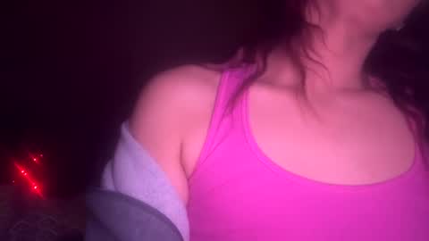 Snapshot of shyg1r1 chatting on 12-18-24, 09:58 Sasha online show from 12-18-24, 09:58