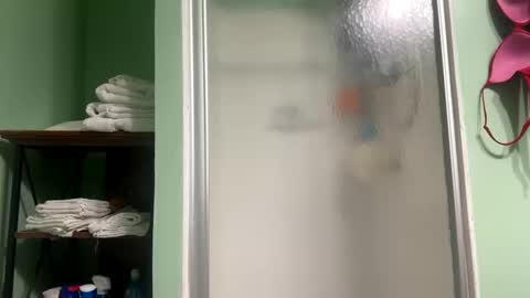 Snapshot of shyg1r1 chatting on 03-02-25, 12:20 Sasha online show from 03-02-25, 12:20