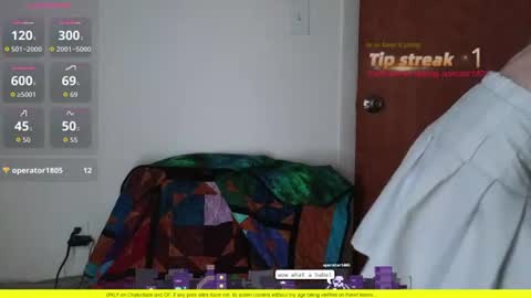 Snapshot of shyohiogirl chatting on 06-09-26, 02:06 Hippie online show from 06-09-26, 02:06