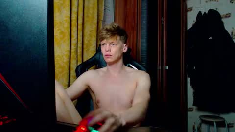 Tom and Betty online show from 01-18-26, 03:32